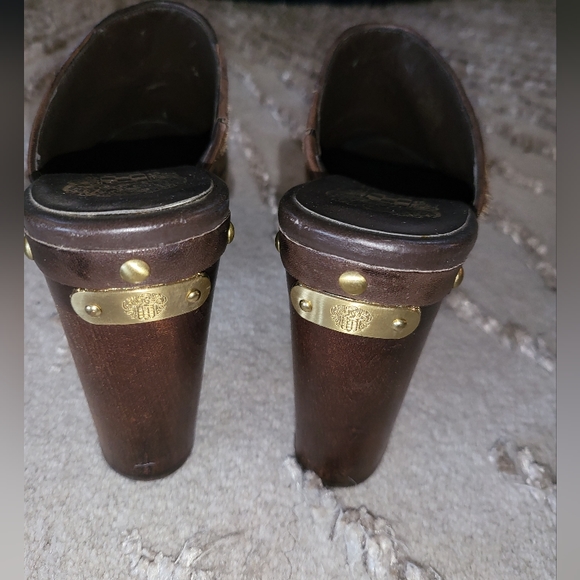 Vince Camuto Leopard Print Clog - Picture 3 of 6